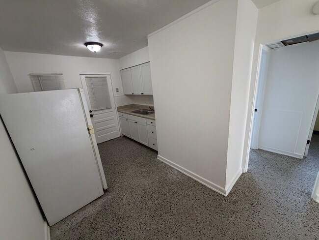 Foto del edificio - 2109 S Mills Ave