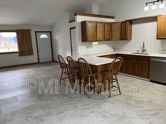 Foto del edificio - 56430 Hoosier Ave