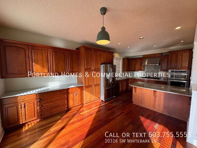 Foto del edificio - 10316 SW Whitebark Ln