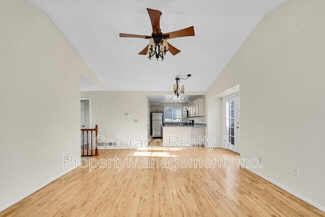 Building Photo - 12708 Julian Ct