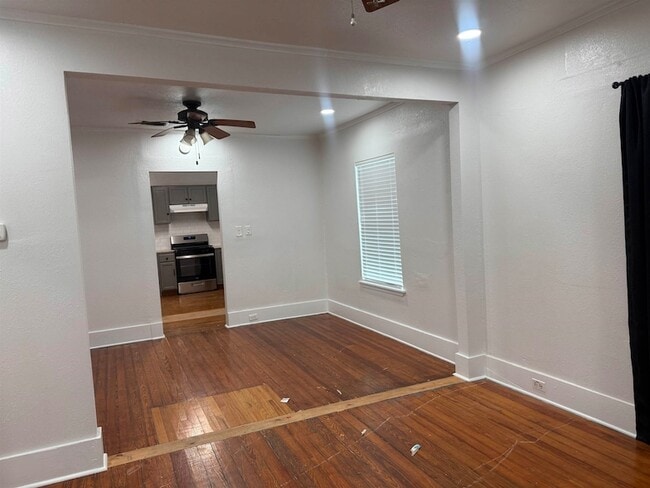 Building Photo - 508 B