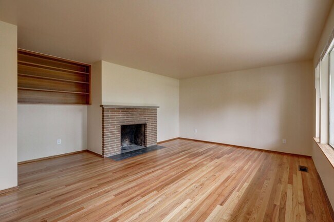 Foto del edificio - Charming Rambler Available in Perfect Newcastle Location - Move-in Ready!