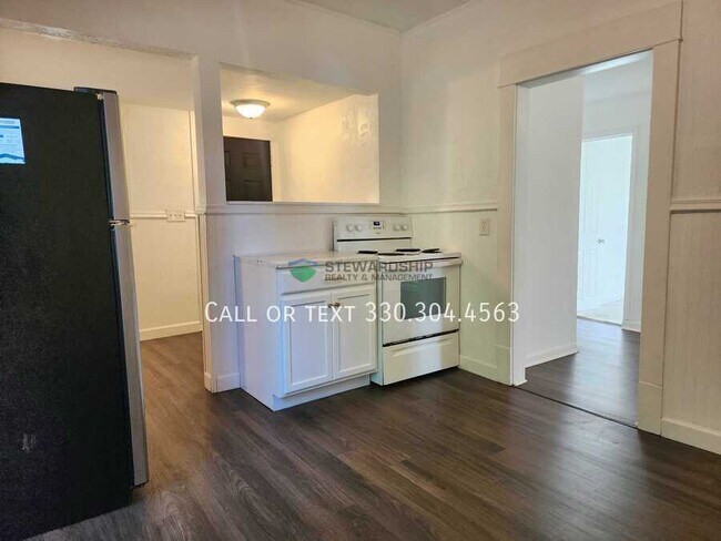 Foto del edificio - 2823 Columbus Rd NE