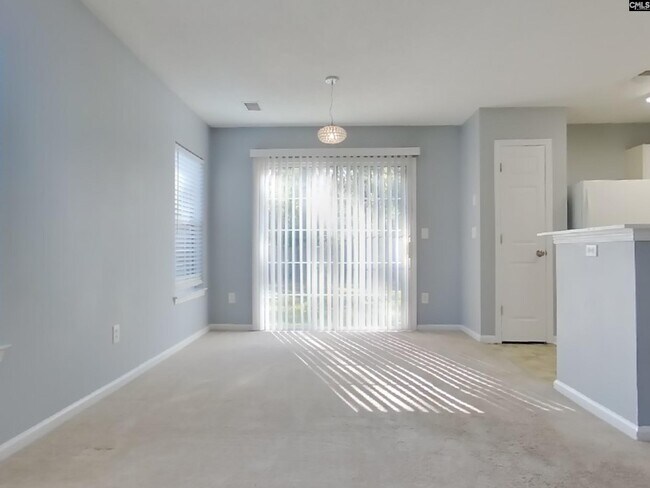 Foto del edificio - 156 Springway Dr