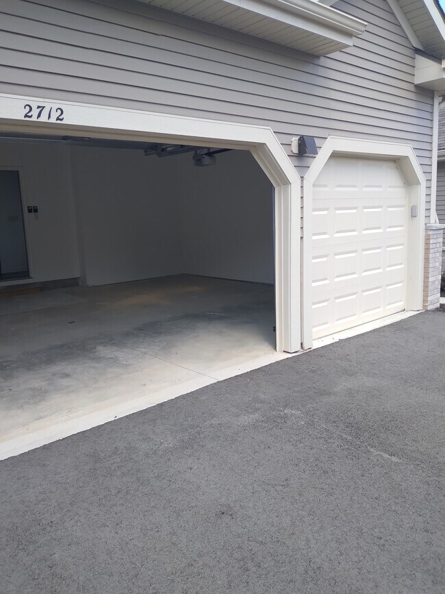 Foto del edificio - 2701 Pond Dr