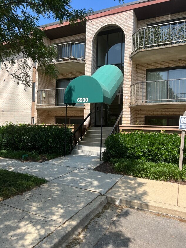 6930 Hanover Pkwy, Greenbelt, MD 20770 Townhome Rentals in Greenbelt