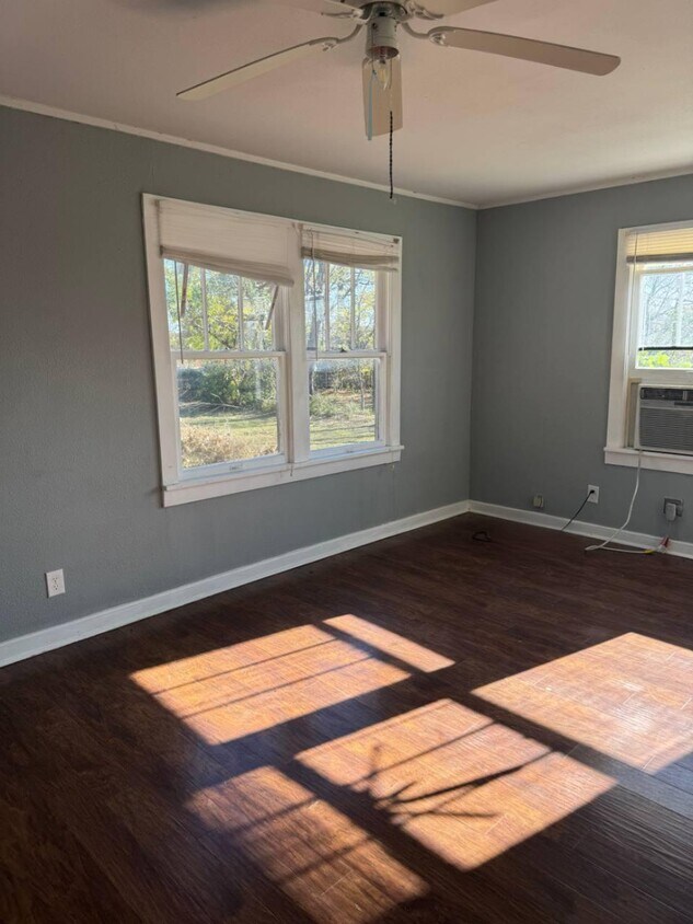 Foto principal - 324 Hawthorne St