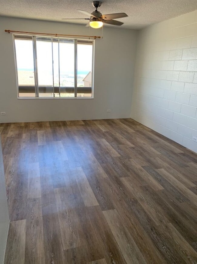 Foto del edificio - Palehua Villas, newly renovated breezy 3 bed, 2 ba, 2 parking stalls, water/sewer