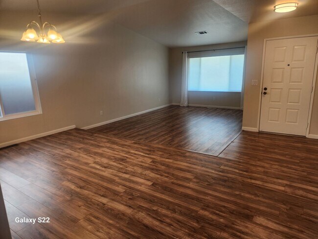 Building Photo - This is a Must See beautiful 3 bedroom, 2 ...