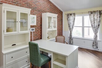 Building Photo - Pelham Place South