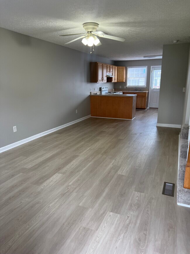Foto del edificio - 577 Beaverview Dr