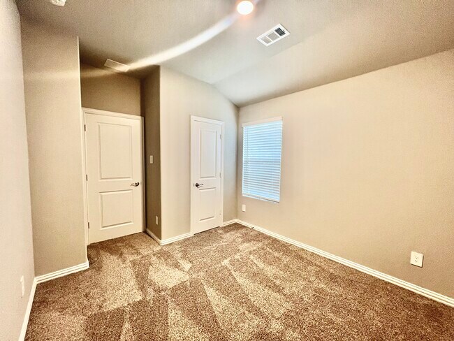 Building Photo - 2378 Aspen Hl Dr