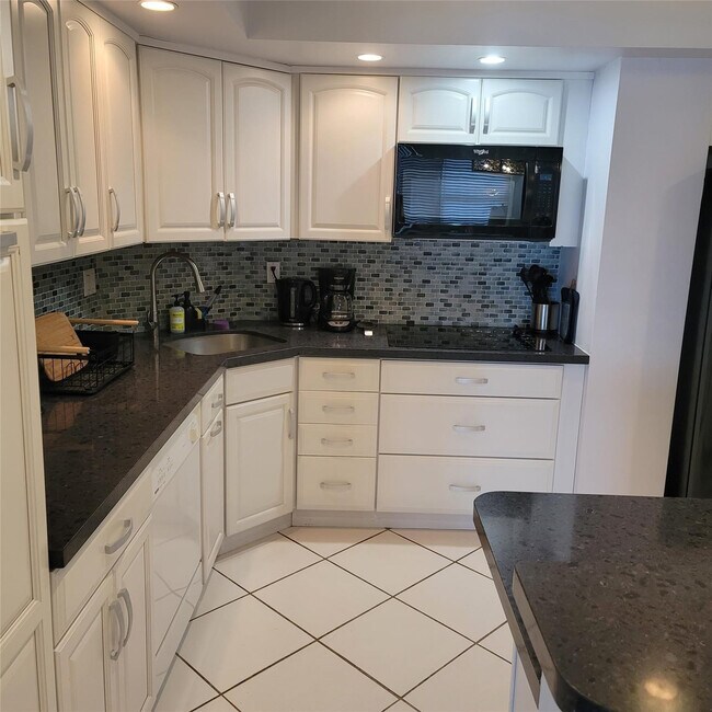 Foto del edificio - 3800 Galt Ocean Dr