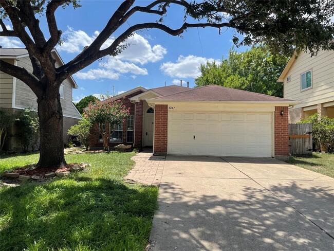 Foto del edificio - 4247 Field Meadow Dr