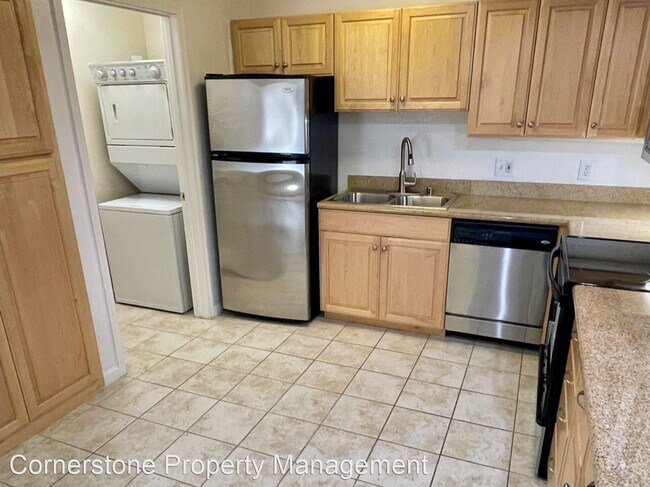 Building Photo - 1 br, 1 bath House - 631 E El Camino Real ...