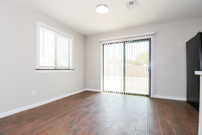 Building Photo - 5285 S Dove Rock