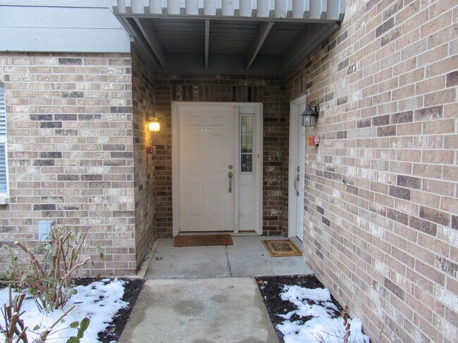 Building Photo - 35 Foxcroft Rd