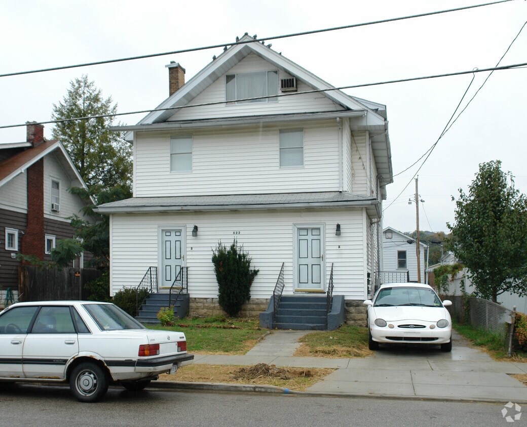Primary Photo - 622 Randolph St