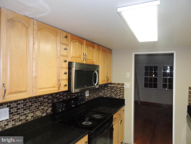 Building Photo - 2915 Pheasant Ln