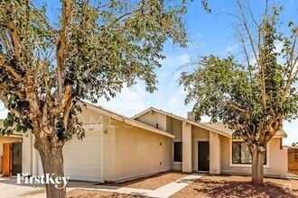 Building Photo - 6565 Boxwood Ln