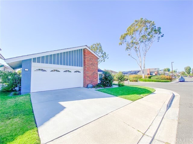 Building Photo - 23 Shearwater