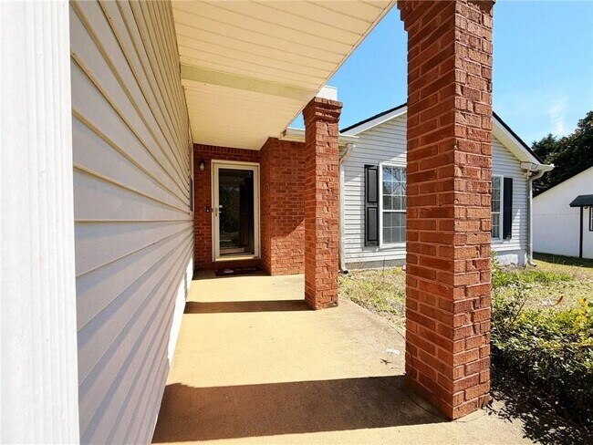 Foto del edificio - 2901 Inverloch Cir