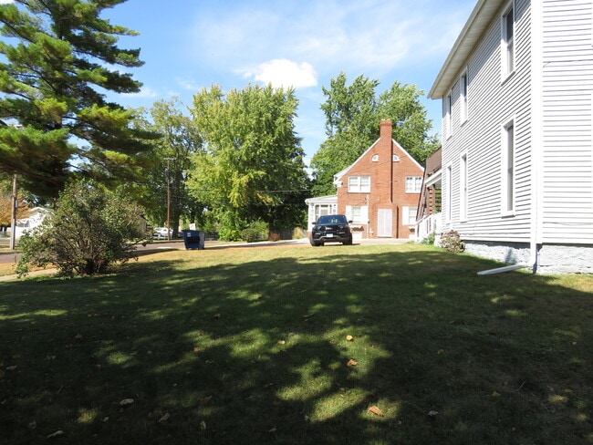 Foto del edificio - 304 Main St