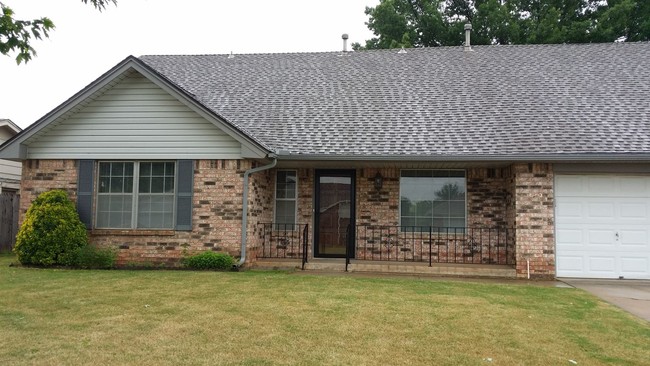 Building Photo - 4 br, 2 bath House - 7236 Skylark Lane