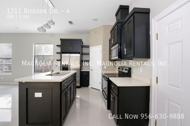 Building Photo - 1311 Bodark Dr