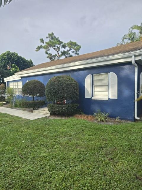 Foto del edificio - 15138 Harrison Rd