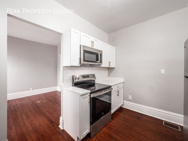 Building Photo - 950 Delaware Ave