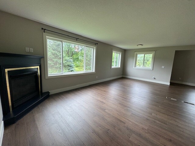 Foto del edificio - 23611 Kanabec St NW