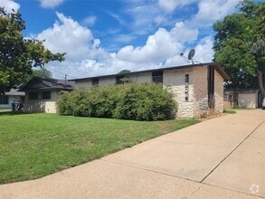 Building Photo - 5808 Nassau Dr