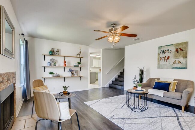Building Photo - 541 Zebra Dr