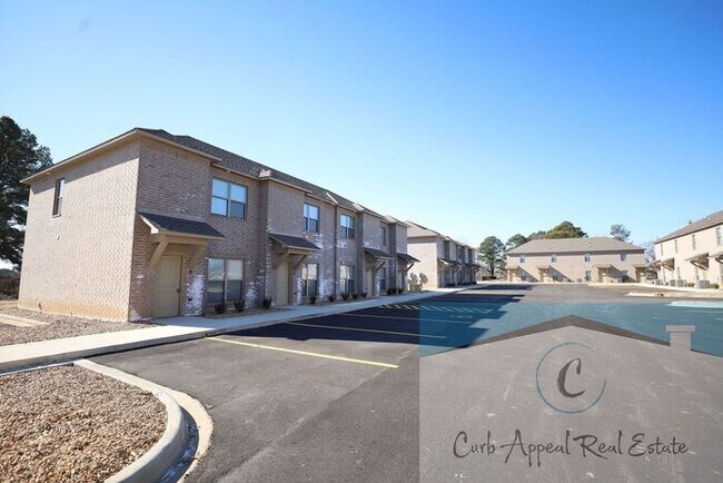 Foto del edificio - Luxury 2 bed 2 bath apartment - brand new construction!! Washer, dryer, internet, cable and utili...