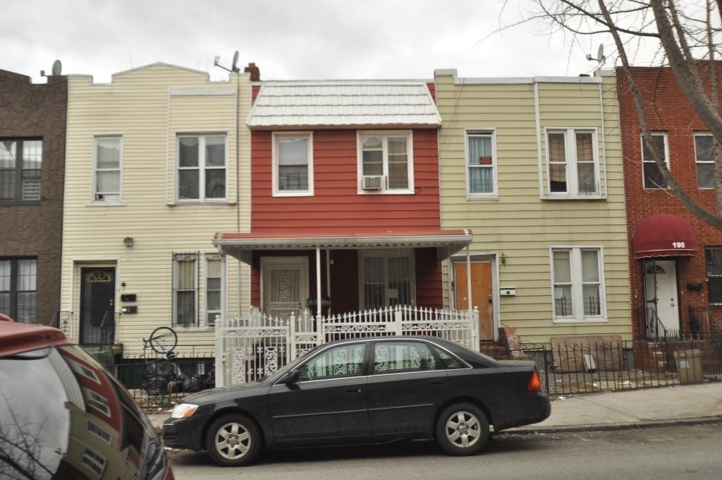 Primary Photo - Bushwick