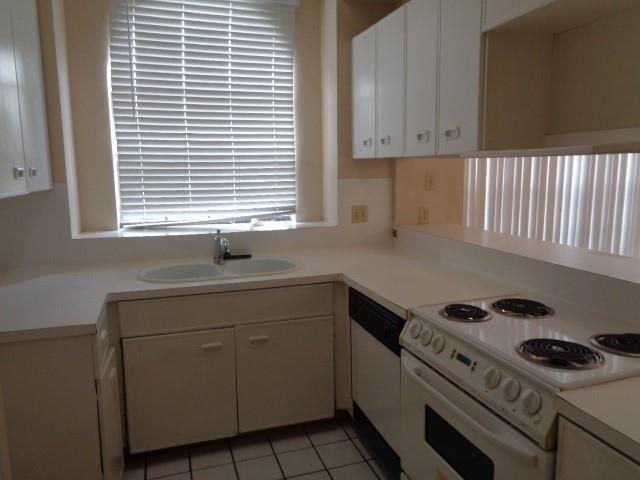 Building Photo - 8888 Benning Dr