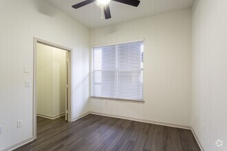 2BR, 2BA - 1044SF - Muse at SoCo