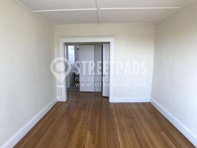 Foto del edificio - 1 bedroom in Boston MA 02215