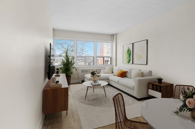 Building Photo - Cumberland