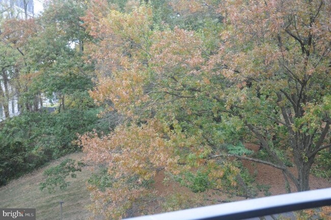 Building Photo - 5225 Pooks Hill Rd