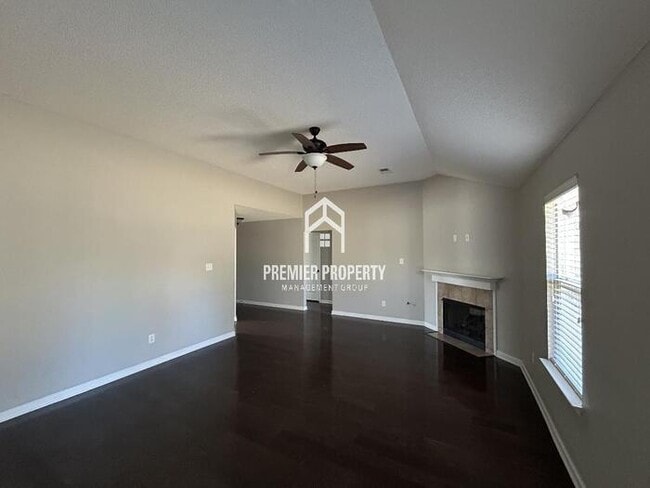 Building Photo - 740 Birthstone Ave