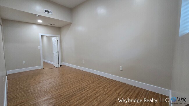 Foto del edificio - 2934 Sidney Ave