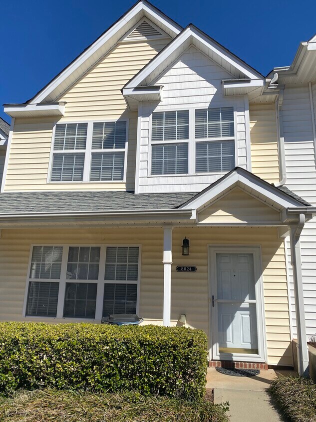 8024 Long House Ln, Indian Land, SC 29707 Townhome Rentals in Indian