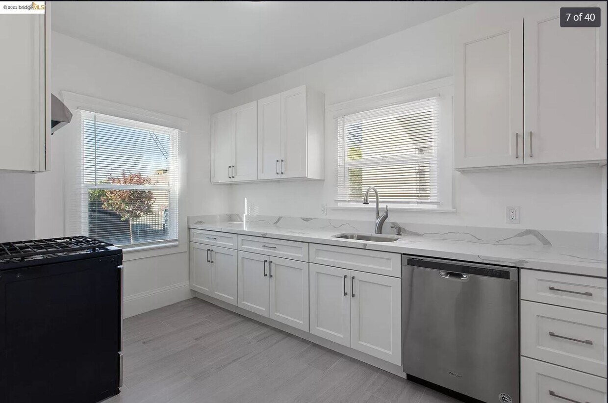 A - Kitchen - 494 41st St