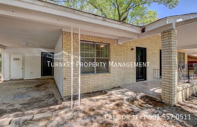 Building Photo - 9012 Tanya Dr