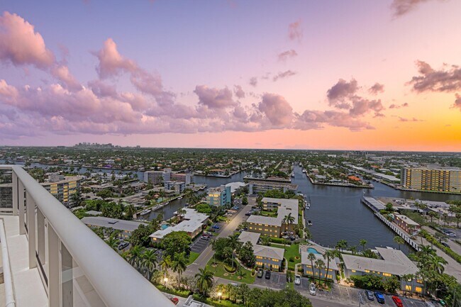 Foto del edificio - 2841 N Ocean Blvd