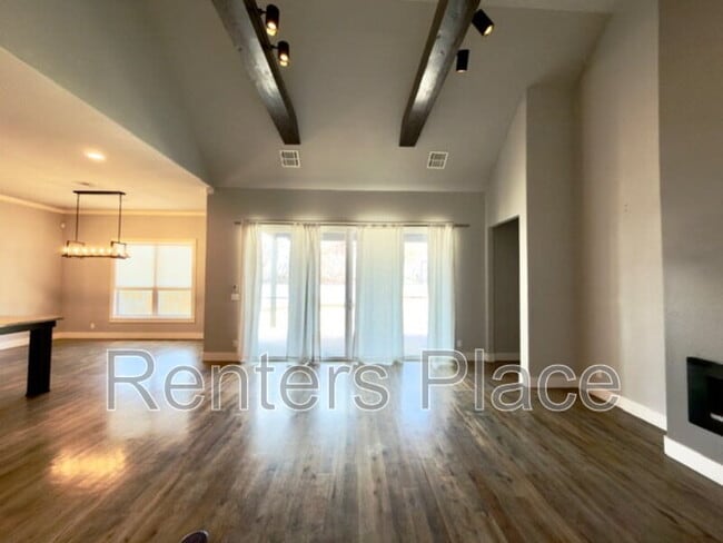 Foto del edificio - 4001 East 120th St S