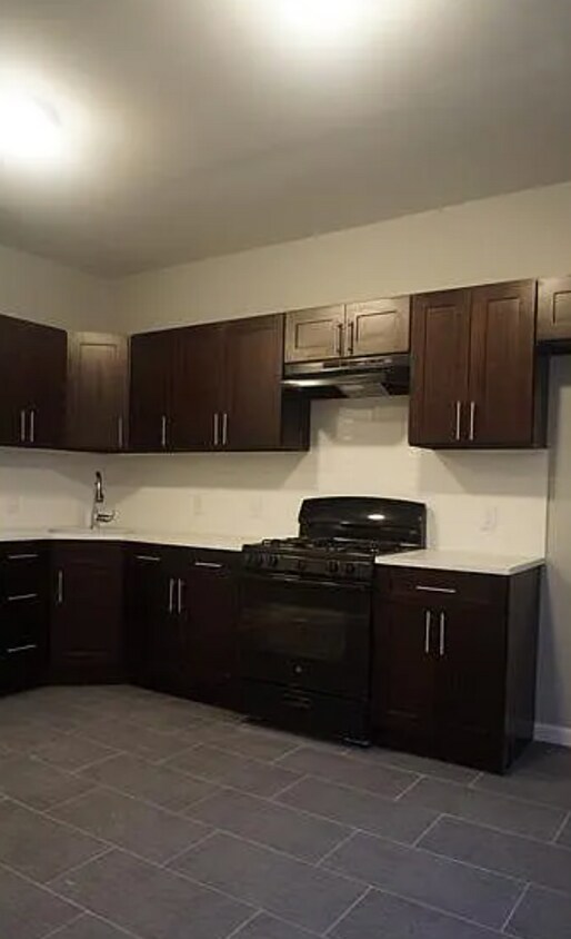 Foto principal - 37 Chelsea Ave