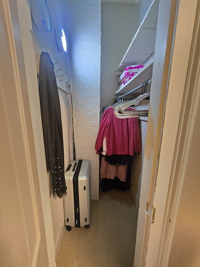 Foto del edificio - 205 Cheyenne Ave